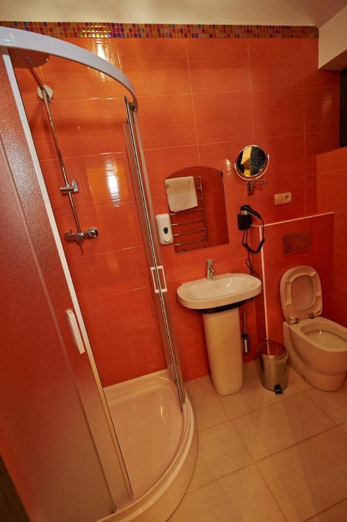 Charivna Taistra Bed & Breakfast Brovary Dış mekan fotoğraf