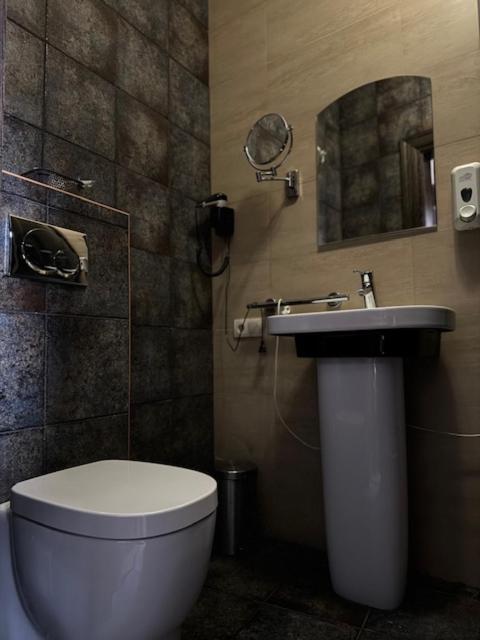 Charivna Taistra Bed & Breakfast Brovary Dış mekan fotoğraf