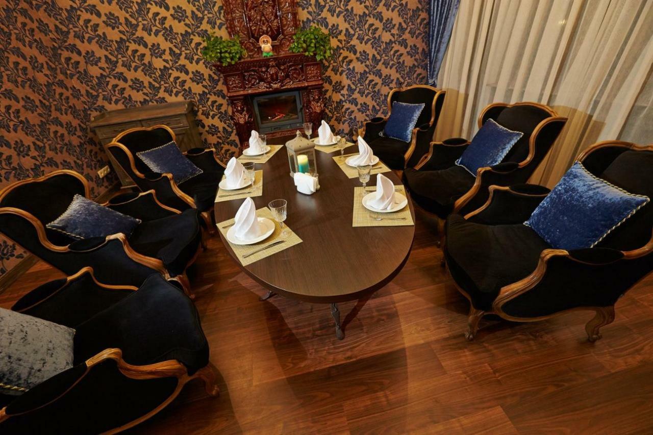 Charivna Taistra Bed & Breakfast Brovary Dış mekan fotoğraf